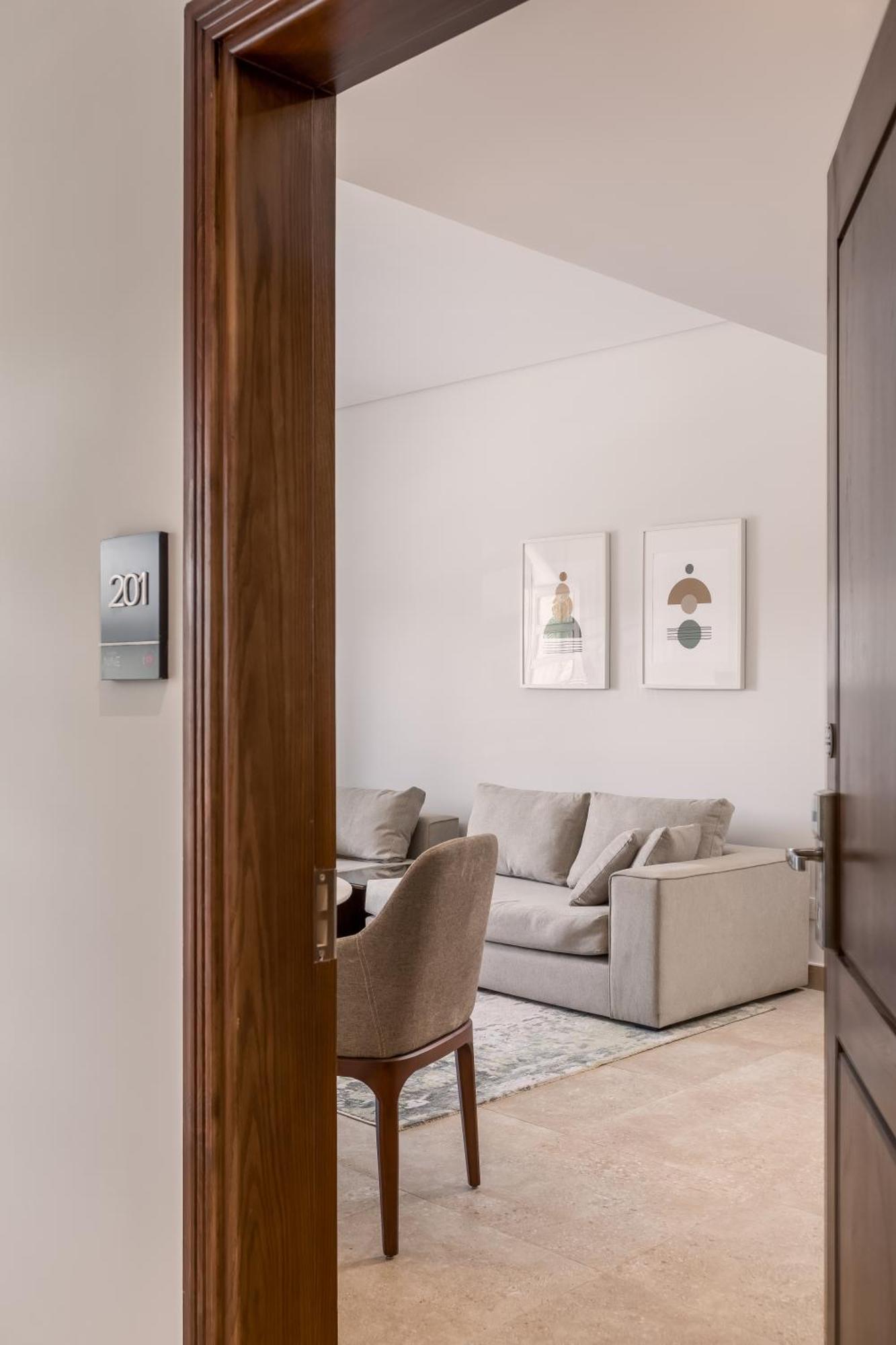 Livingville Nine Cairo